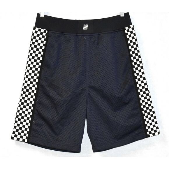 B0 NWT UNDEFEATED Navy W/Check Side Panel Finish Line Basketball Shorts Sz L $90 - Picture 1 of 5